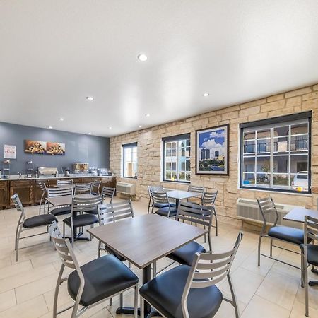 Scottish Inns-Campus Форт Уорт Екстериор снимка